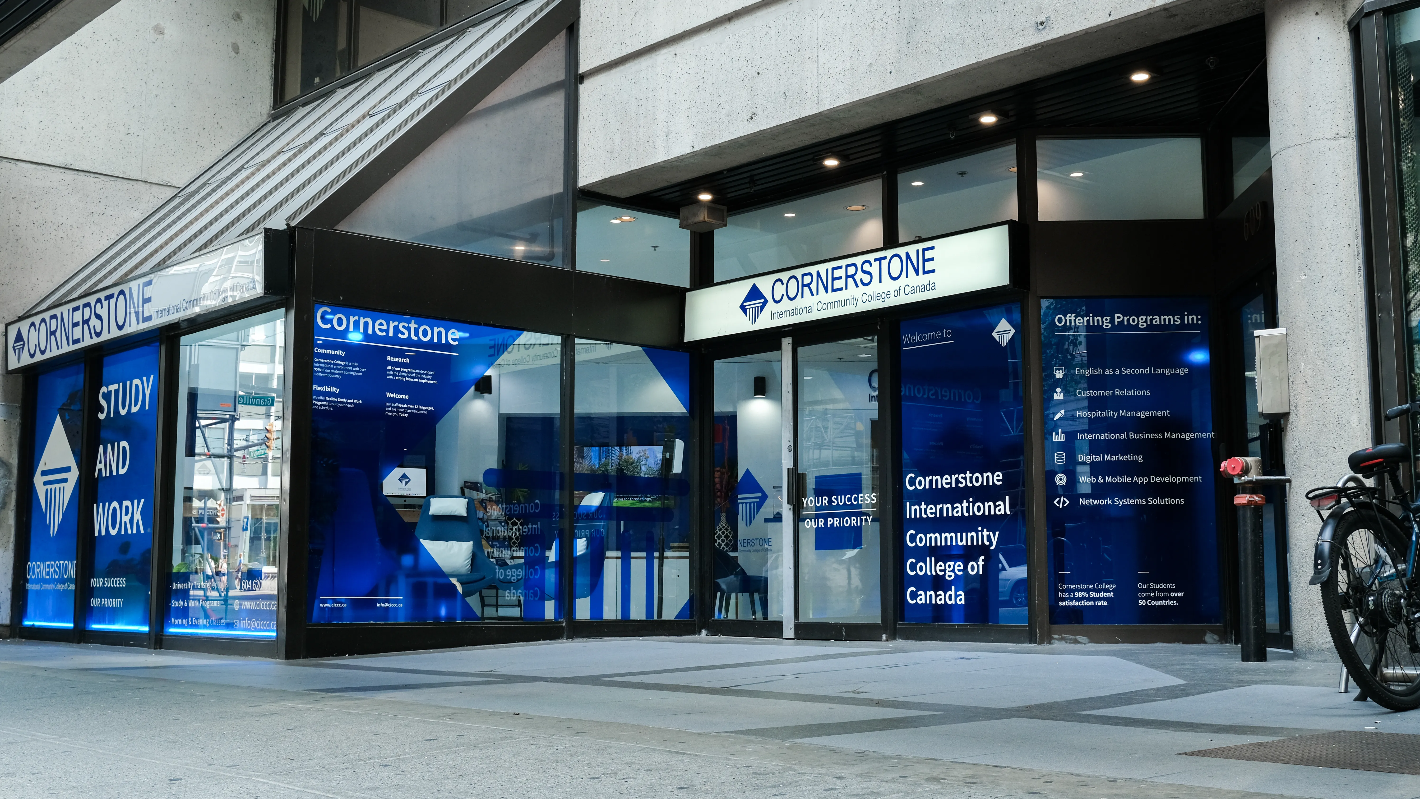 記事「Cornerstone Community College」のサムネイル