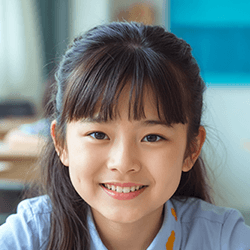 笑顔で英会話を楽しむ女の子と満足の声