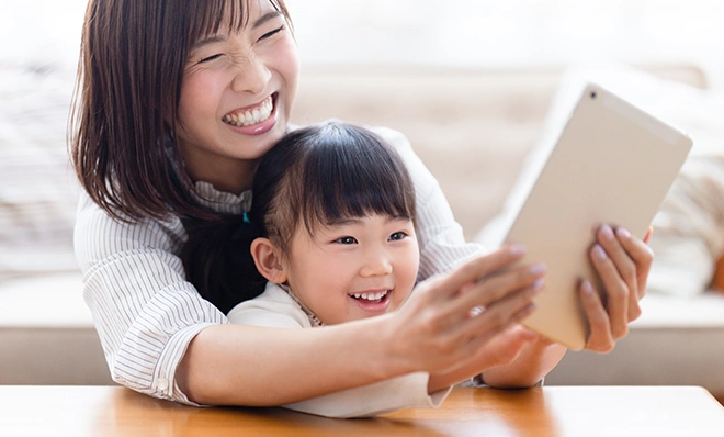 飽きっぽい娘が、毎日自分から レッスンを受けています！