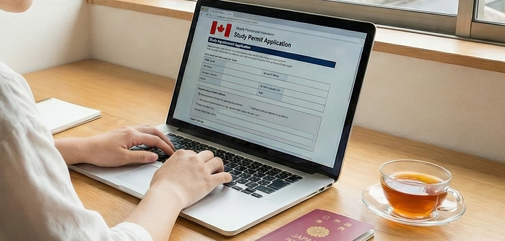 留学ビザ申請書類を準備するイメージ