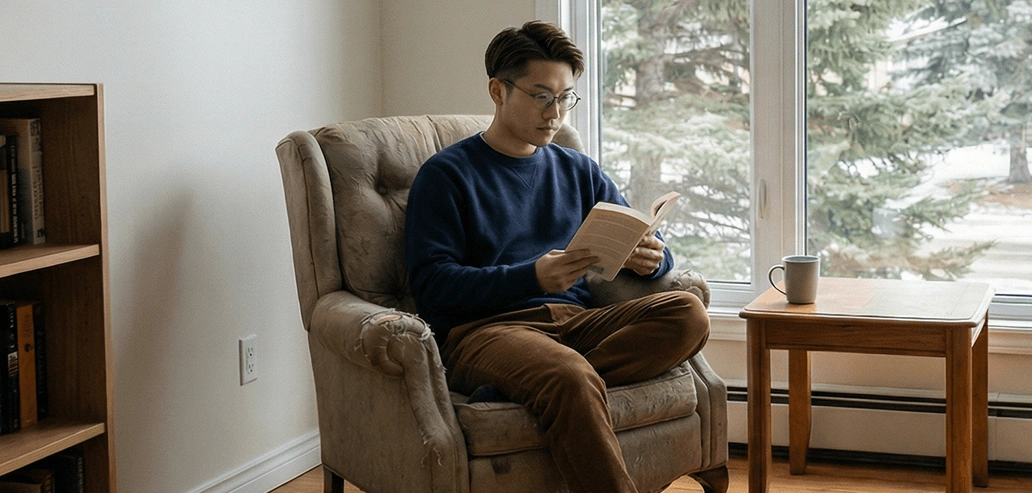 カナダの一人暮らしアパートのリビングルーム