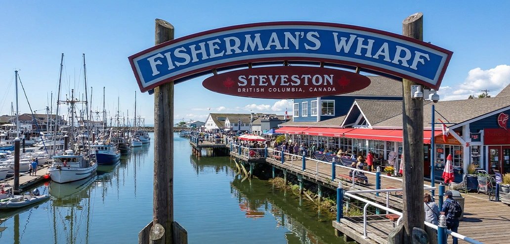 スティーブストンの漁港とフィッシャーマンズワーフの風景