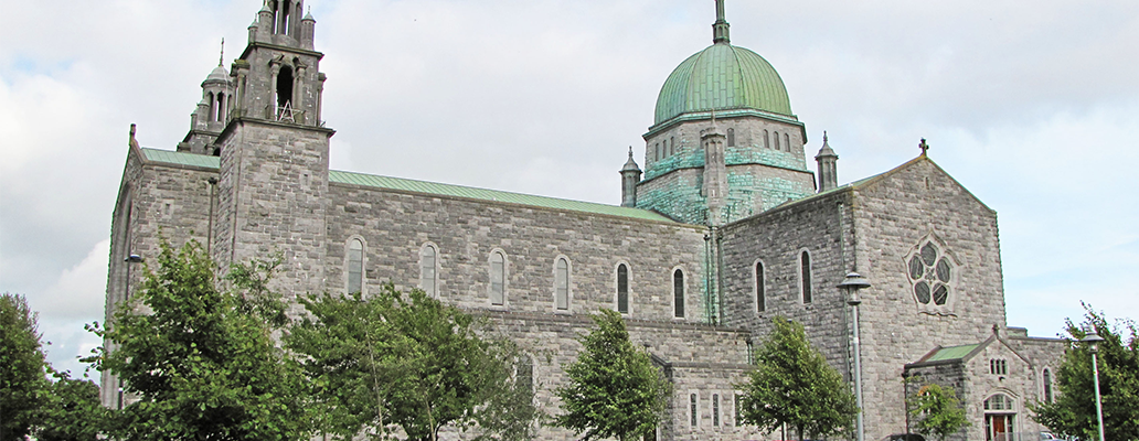 伝統音楽とアートが楽しめるゴールウェイの歴史的建築物と街並み