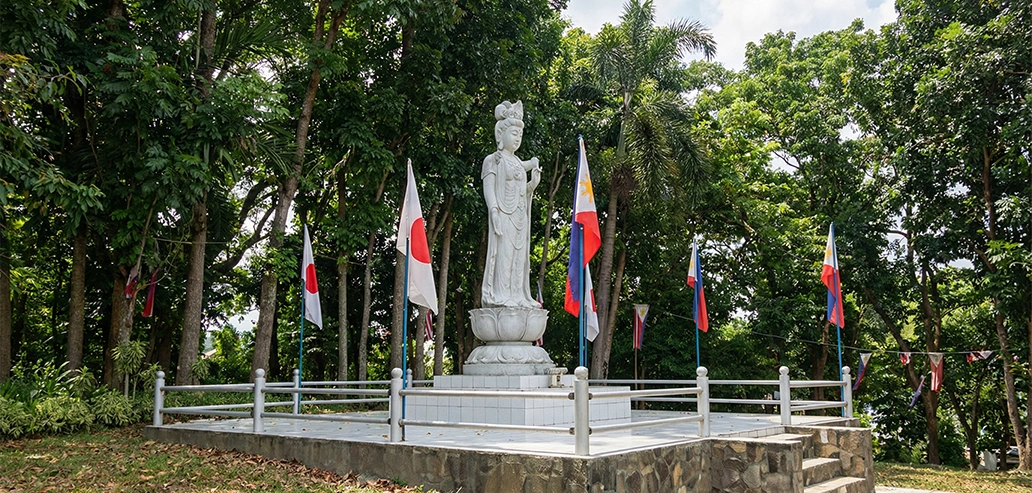 平和の女神観音像