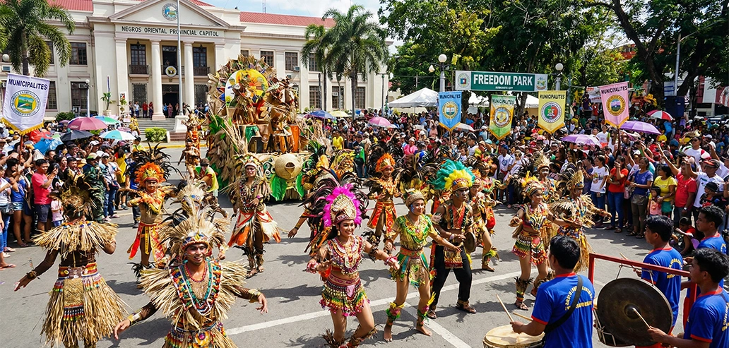 ドゥマゲテで開催される季節イベントの様子