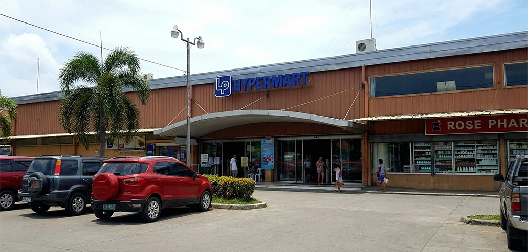 ドゥマゲテのショッピング施設