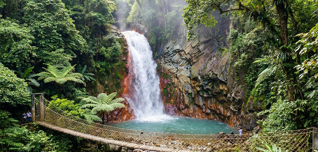 ドゥマゲテの自然の風景
