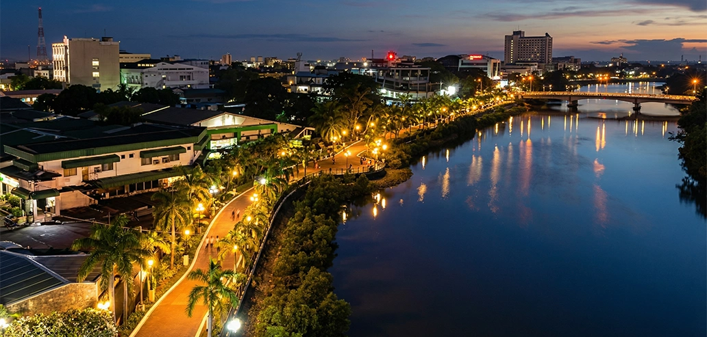 イロイロ川エスプラナード