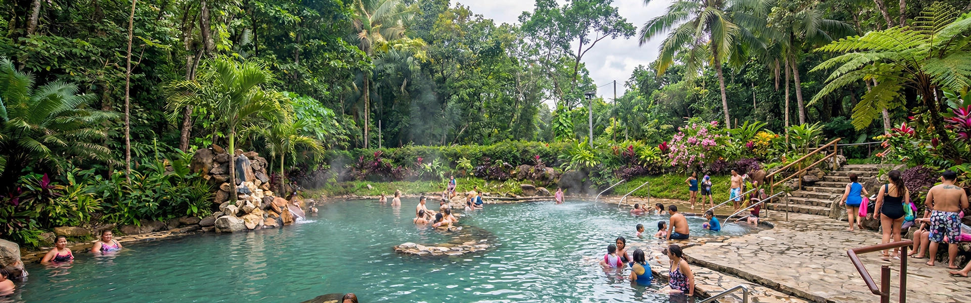 バコロドの観光スポットを楽しむ留学生