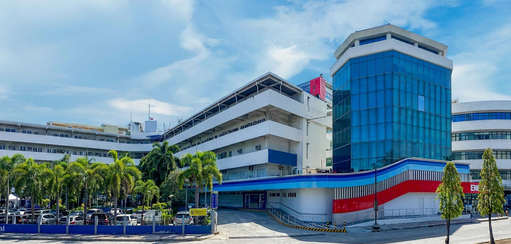 バコロドにある多階建て病院の外観