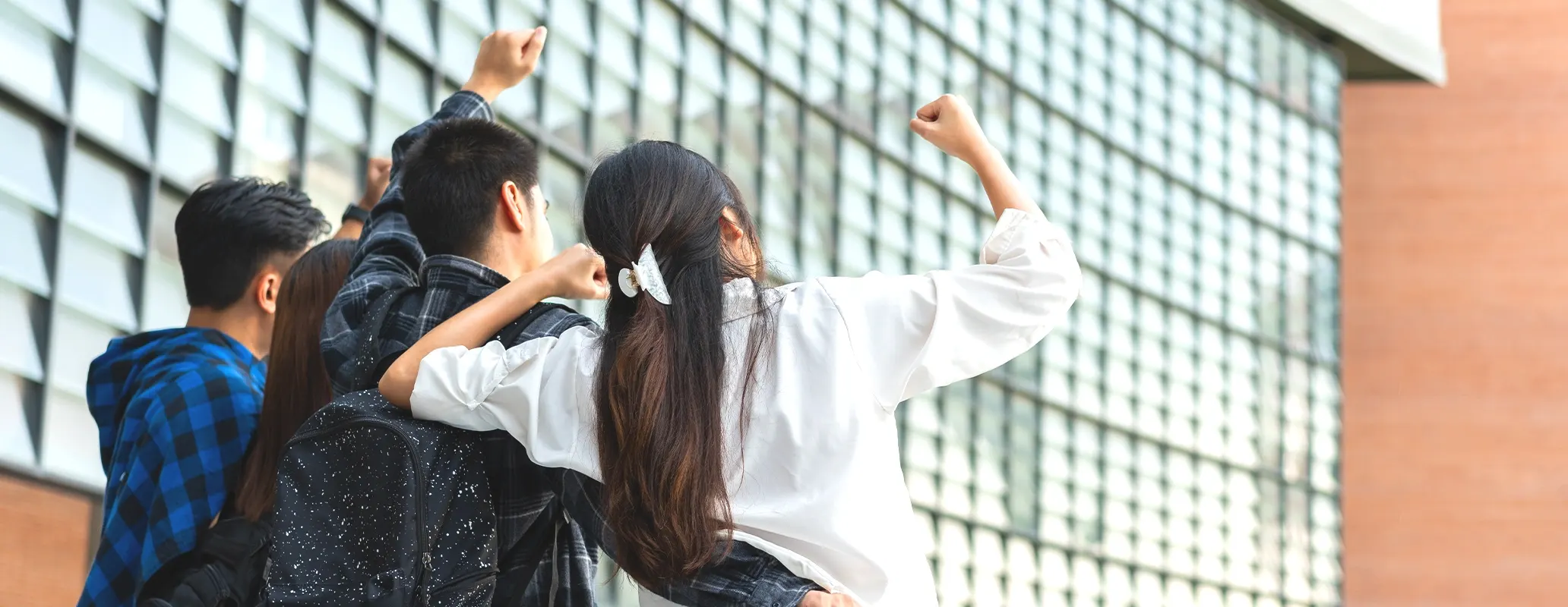 新しい語学学校の最新設備と快適な学習環境