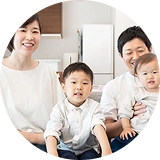 オンライン英会話体験談に登場する家族の笑顔の写真